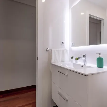 Apartamento Precioso Cerca De Bilbao Exhibition Center -bec-, Bilbao Y Playas *