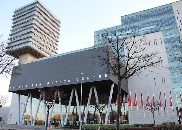 Precioso Cerca De Bilbao Exhibition Center -bec-, Bilbao Y Playas *